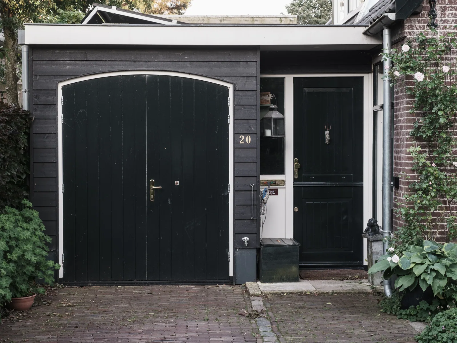 Residential garage door in Atlanta